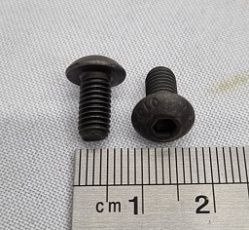 Винты крепления стопора курка